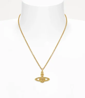 Naszyjnik z mini wisiorkiem z płaskorzeźbą