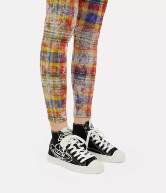 Wysokie płócienne trampki